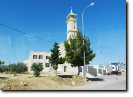 Una moschea verso Petra